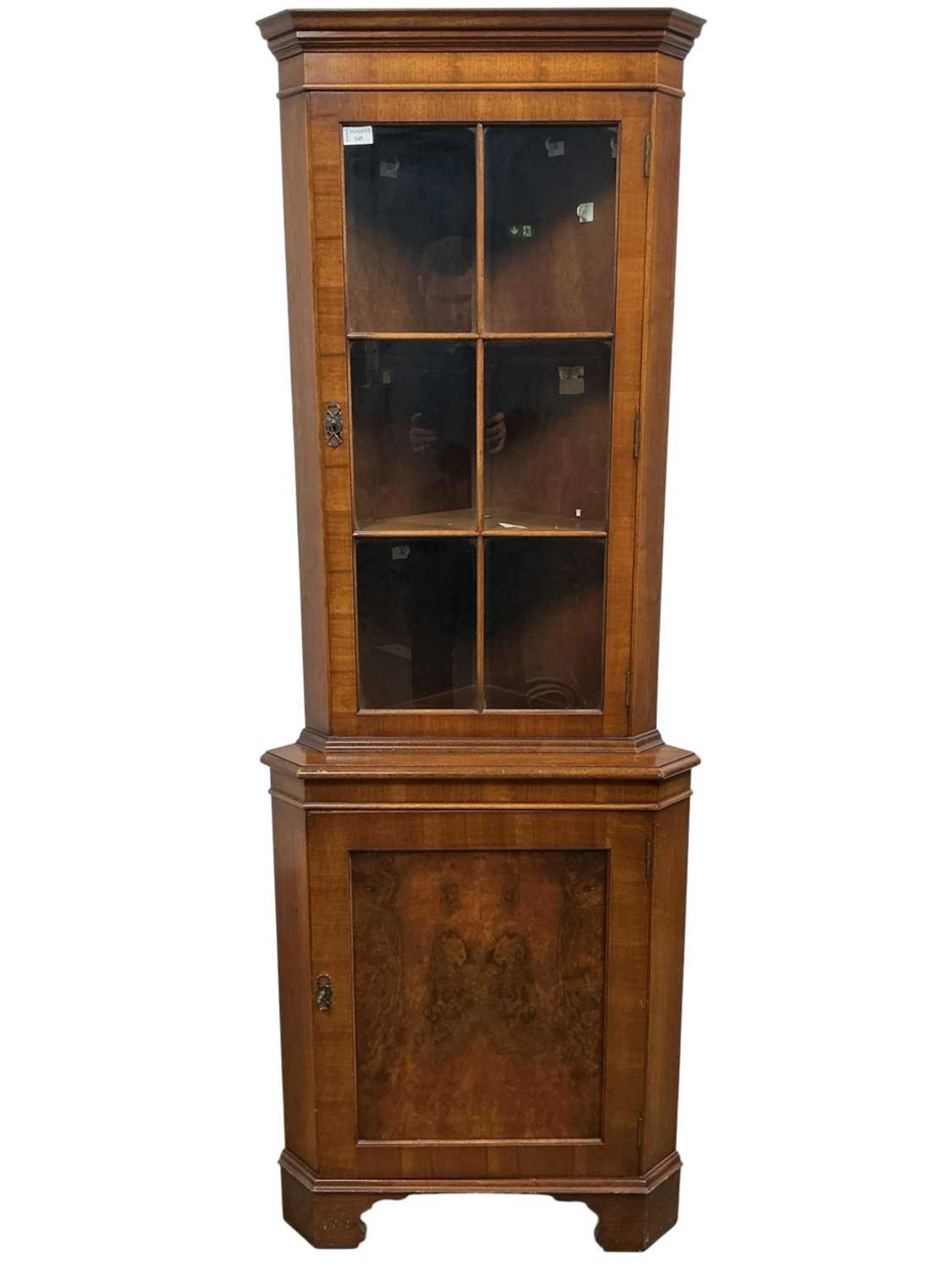 GEORGE III MAHOGANY FLOOR STANDING CORNER CABINET MID 19TH CENTURY