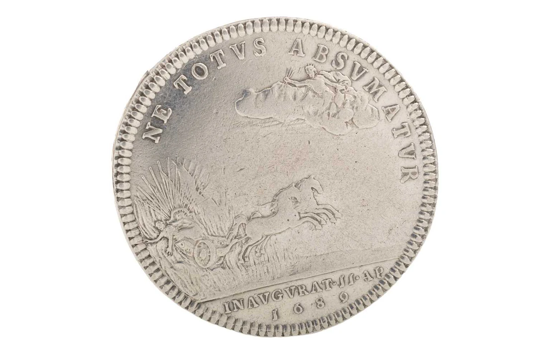 WILLIAM AND MARY SILVER CORONATION MEDAL 1689