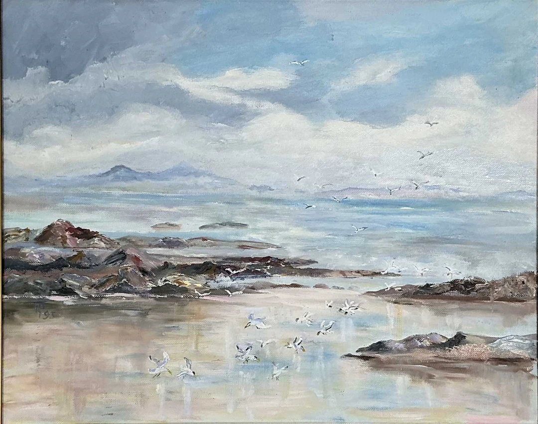 SCOTTISH SCHOOL, LATE 20TH CENTURY GULLS ON BEACH