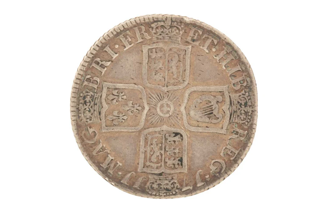 ANNE HAMMERED SILVER SHILLING 1702-1714