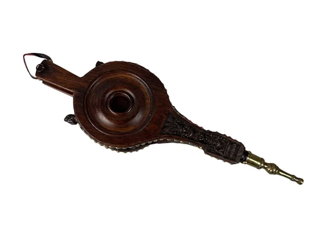 SET OF BELLOWS EARLY/MID 20TH CENTURY