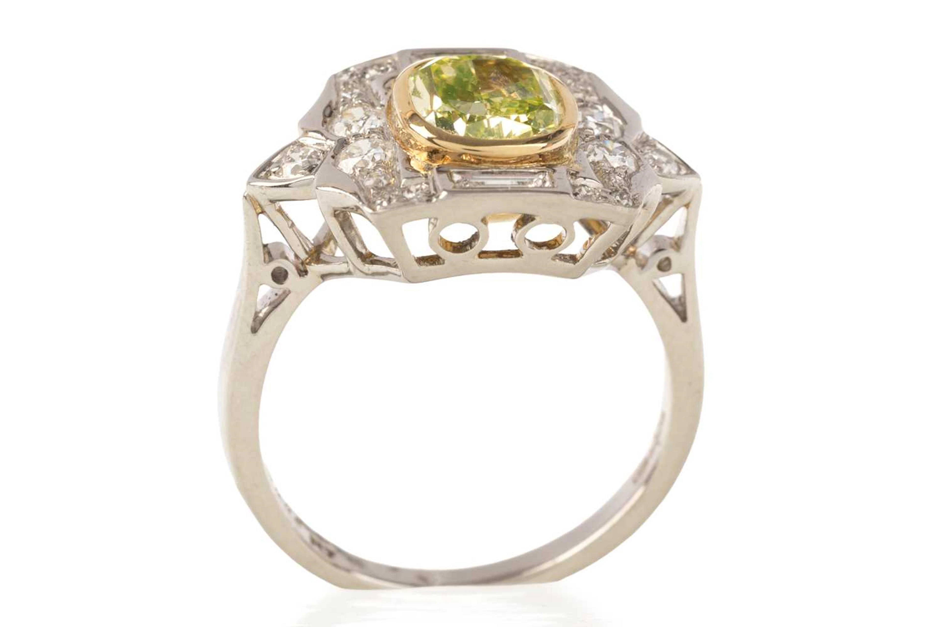 GIA CERTIFICATED IMPRESSIVE FANCY COLOURED DIAMOND RING 21ST CENTURY