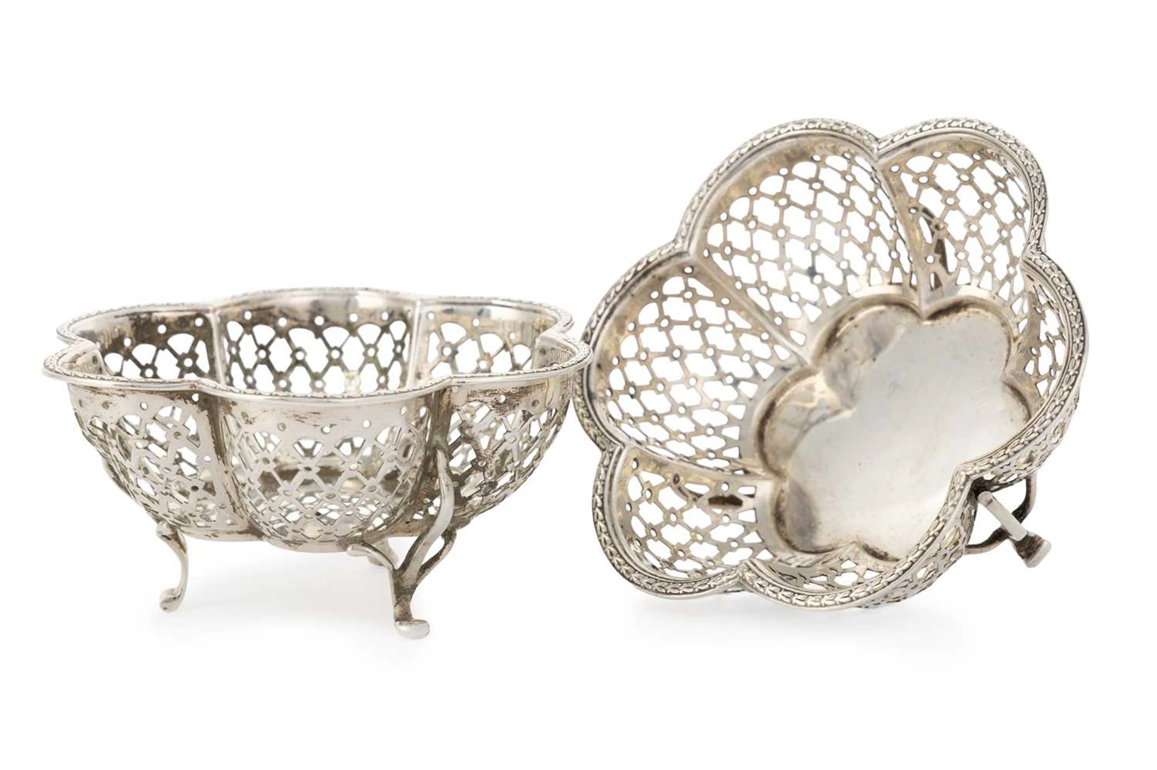 PAIR OF EDWARD VII SILVER BONBON DISHES MAKER MAPPIN & WEBB, BIRMINGHAM 1909