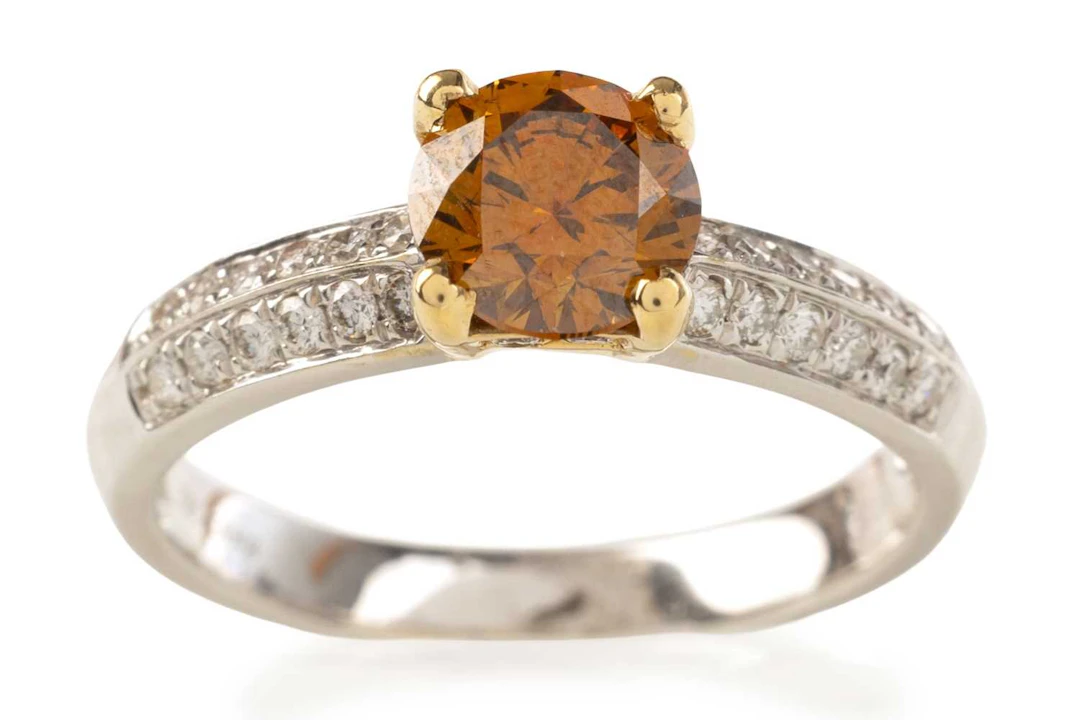 GIA CERTIFICATED FANCY COLOURED DIAMOND RING 21ST CENTURY