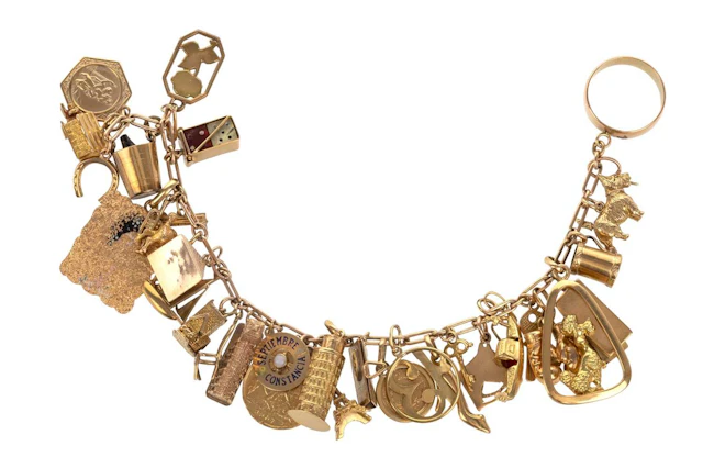GOLD CHARM BRACELET EARLY/MID 20TH CENTURY