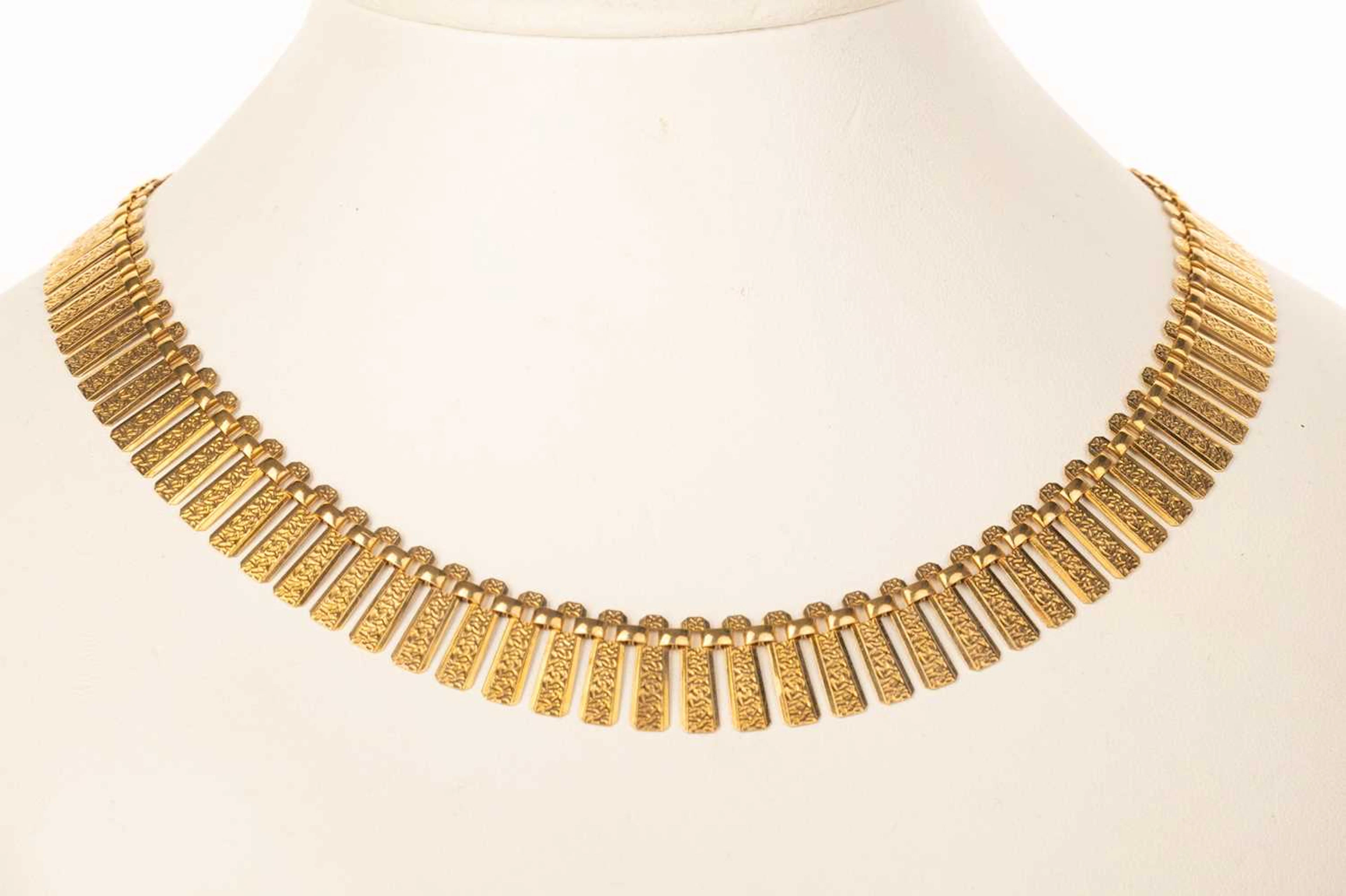 GOLD FRINGE NECKLACE LATE 20TH CENTURY