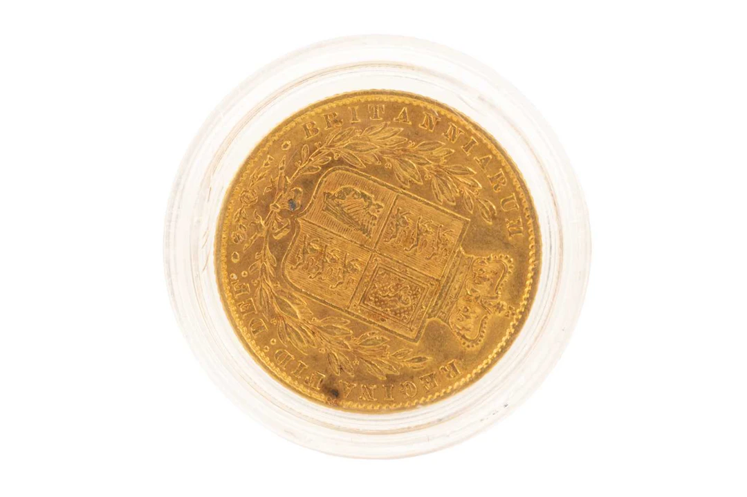 VICTORIA GOLD SOVEREIGN 1861