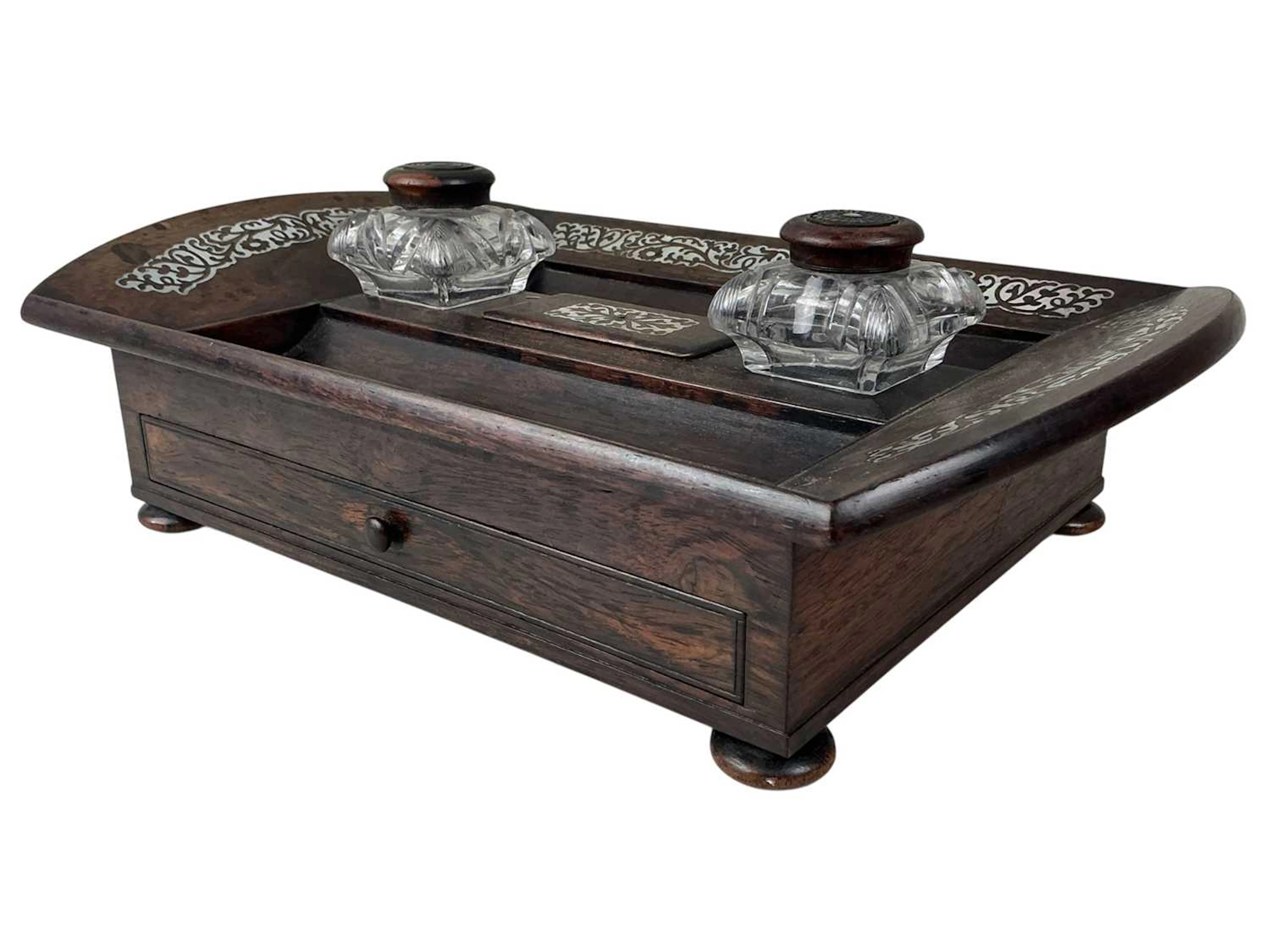 VICTORIAN ROSEWOOD DESKSTAND LATE 19TH CENTURY