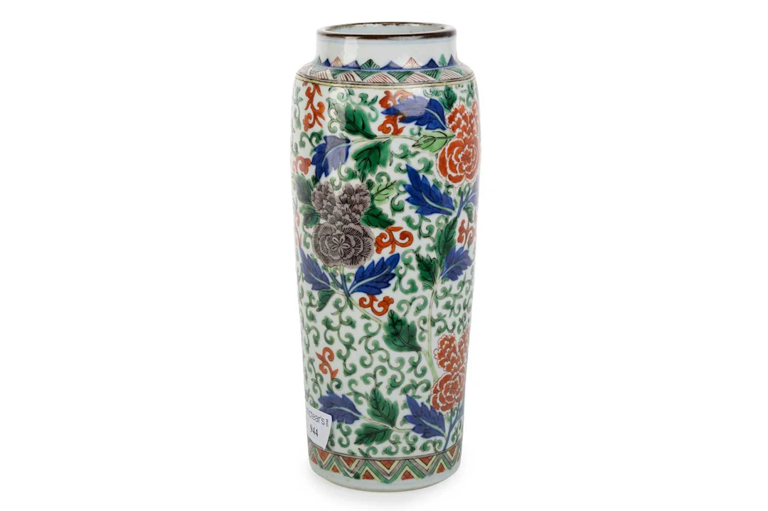 CHINESE WUCAI FAMILLE VERTE SLEEVE VASE LATE 19TH/EARLY 20TH CENTURY