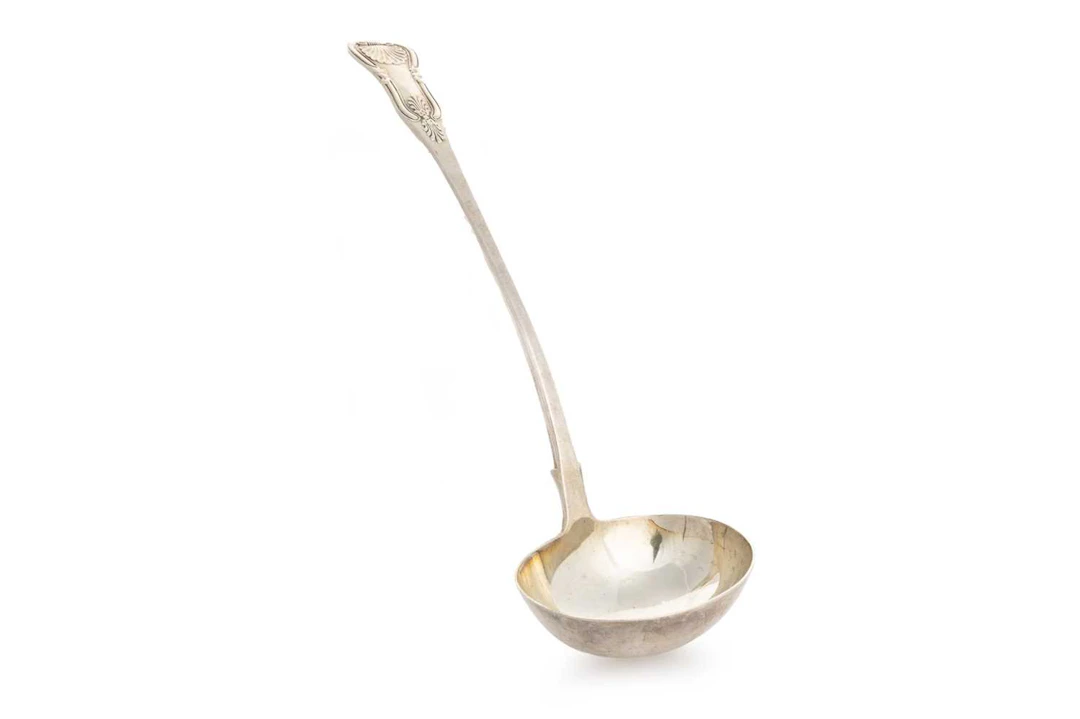VICTORIA SCOTTISH SILVER SOUP LADLE JAMES & WALKER MARSHALL, EDINBURGH 1865