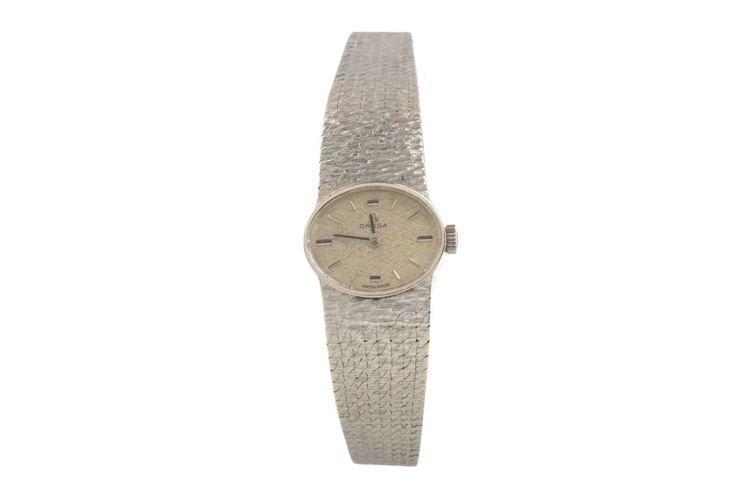 OMEGA EIGHTEEN CARAT WHITE GOLD MANUAL WIND WRIST WATCH