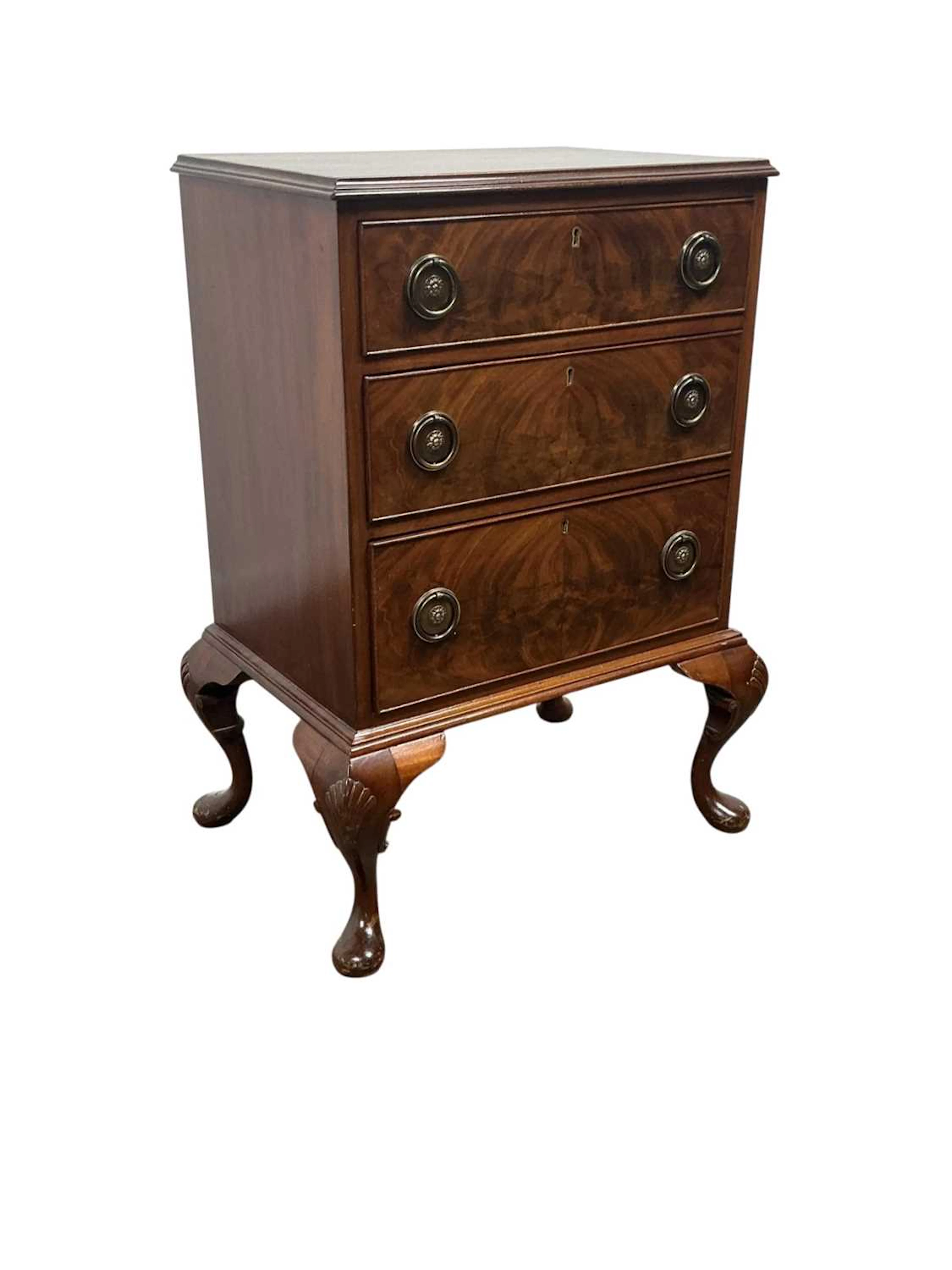 REPRODUCTION MAHOGANY CHEST LATE 20TH CENTURY