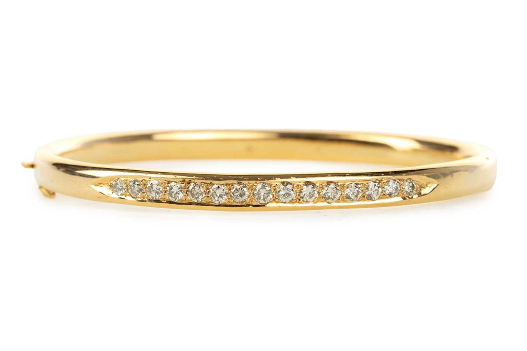 DIAMOND BANGLE LATE 20TH CENTURY