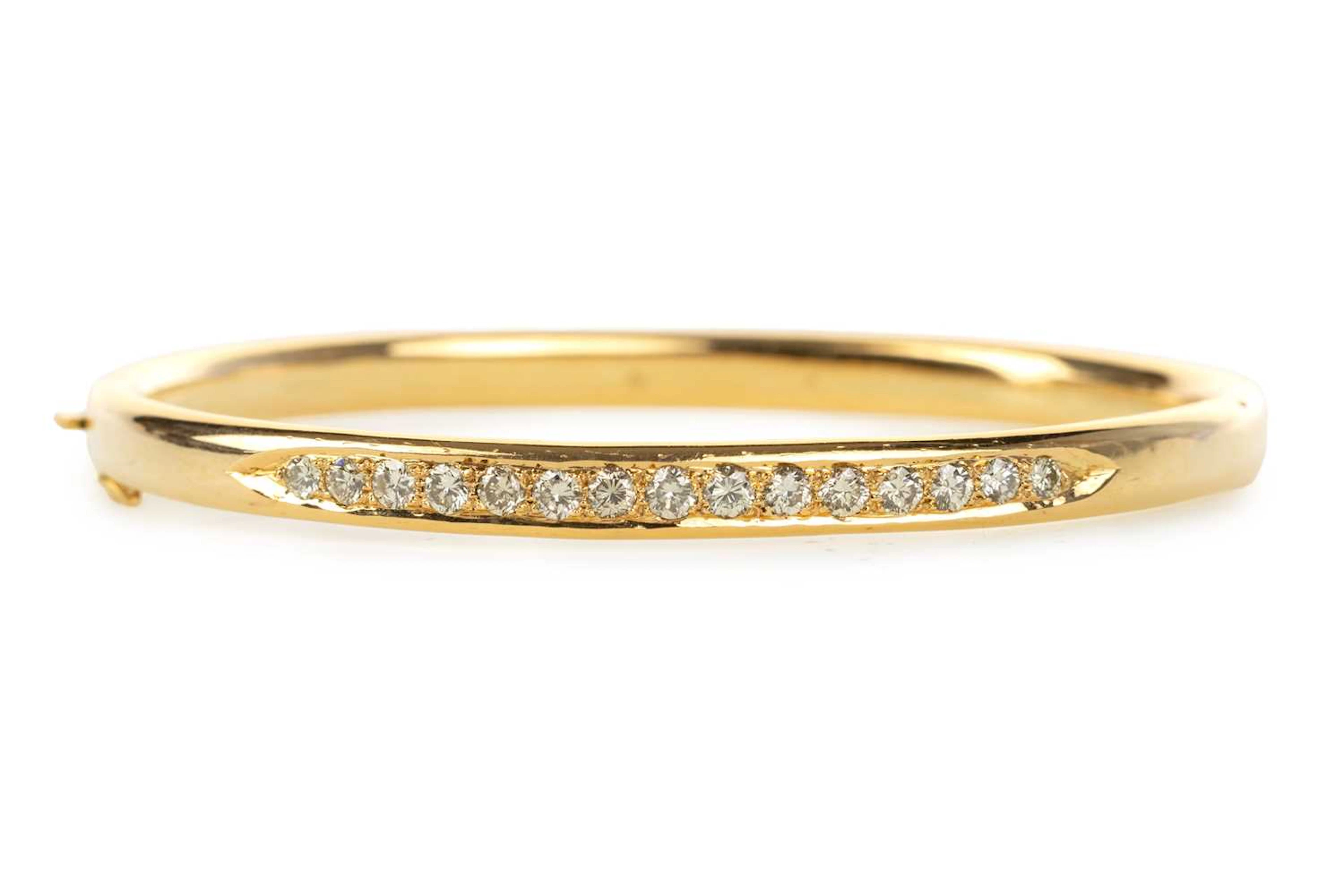 DIAMOND BANGLE LATE 20TH CENTURY