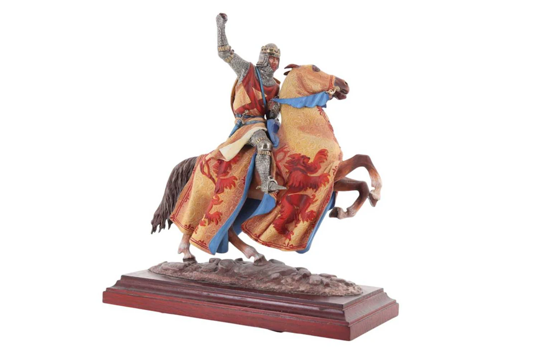 COLD PAINTED FIGURE OF ROBERT THE BRUCE MID 20TH CENTURY