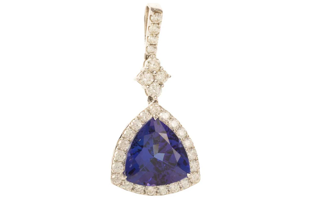 TANZANITE AND DIAMOND PENDANT 21ST CENTURY