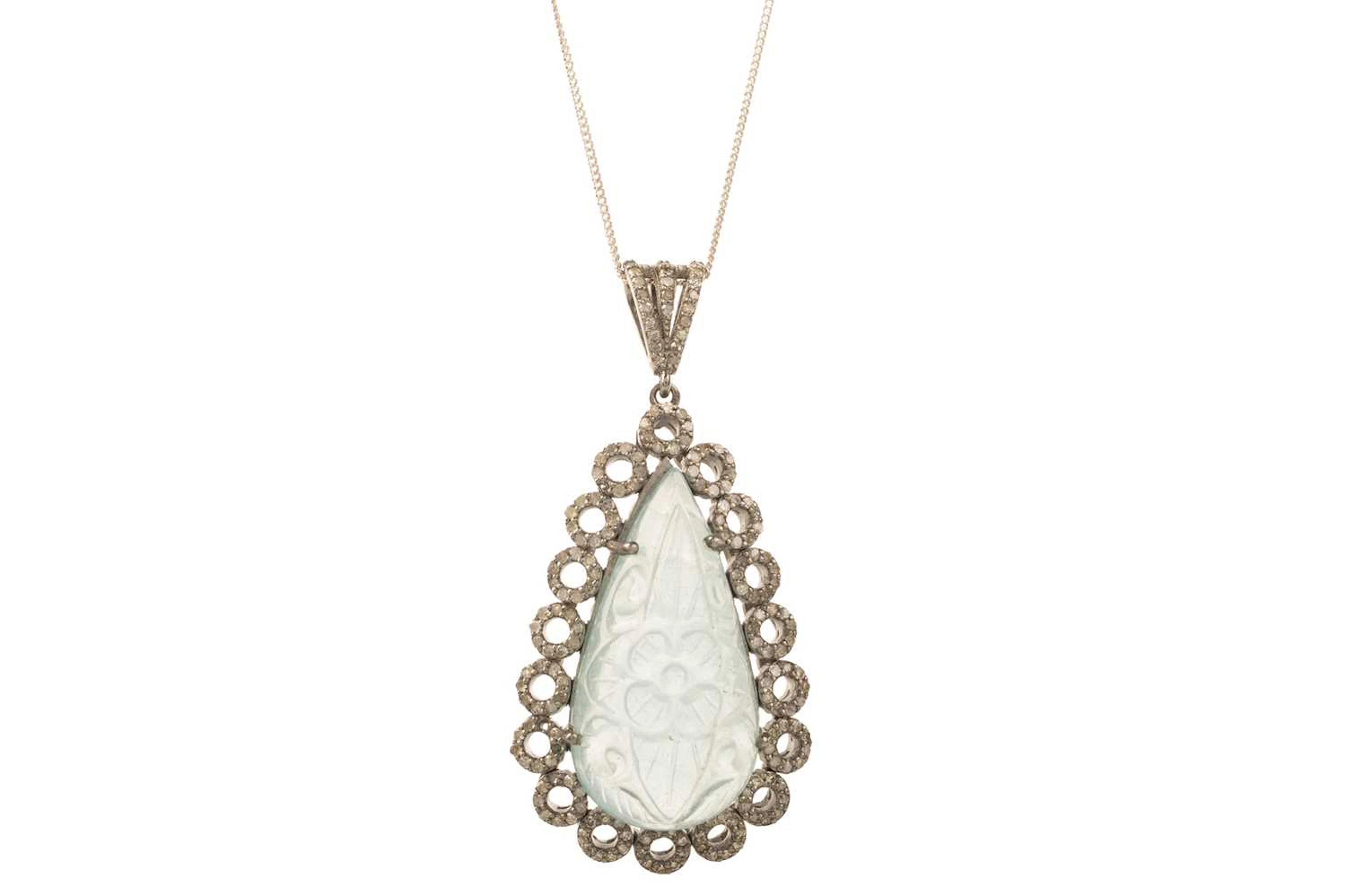 AQUAMARINE AND DIAMOND NECKLACE 21ST CENTURY