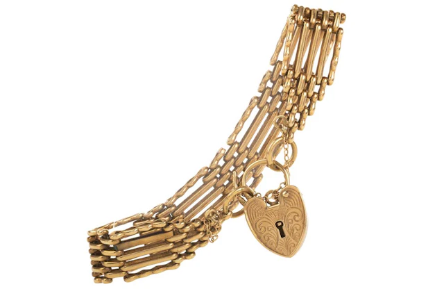 GOLD GATE BRACELET MID 20TH CENTURY