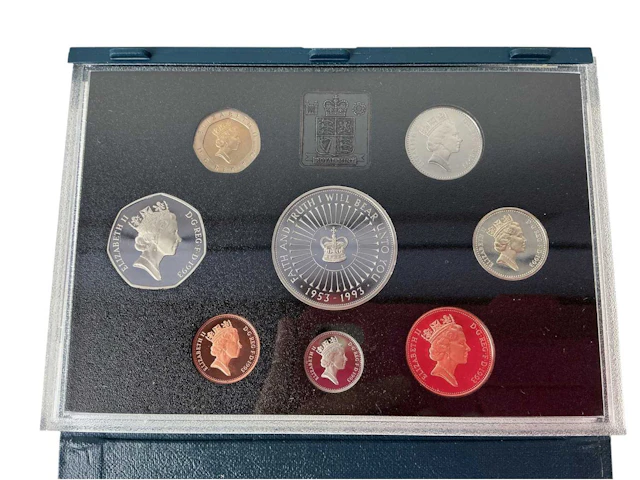 GROUP OF COIN SETS LATE 20TH CENTURY