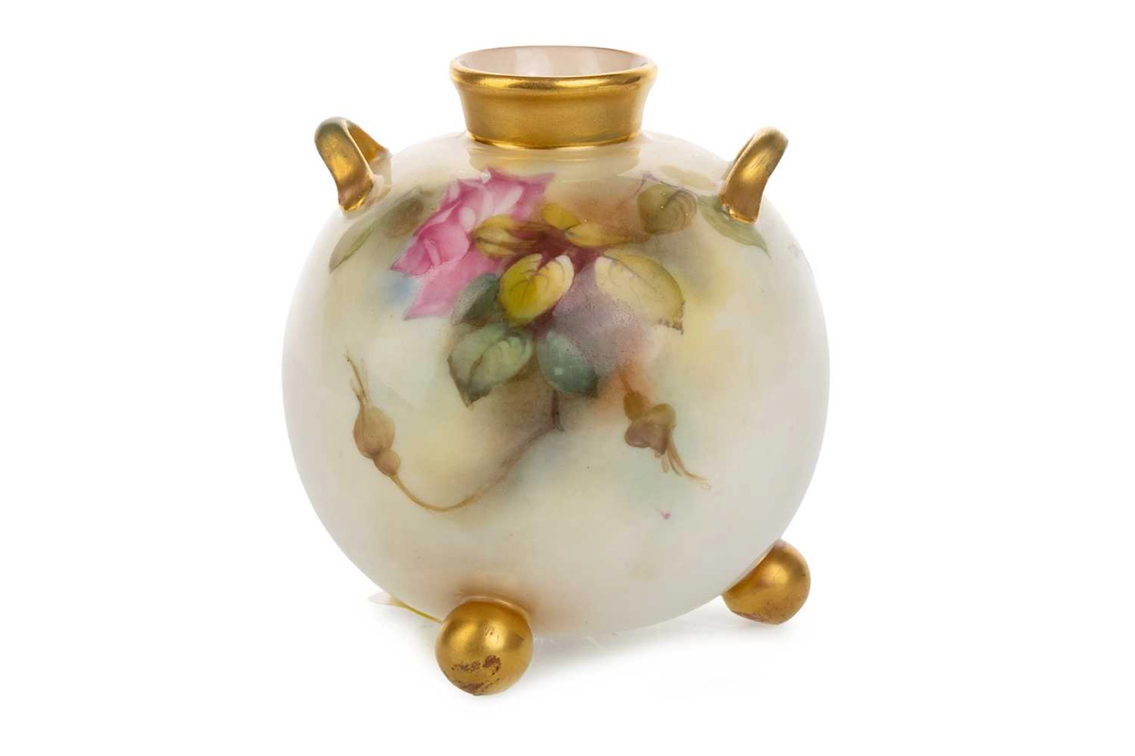 ROYAL WORCESTER VASE EARLY 20TH CENTURY