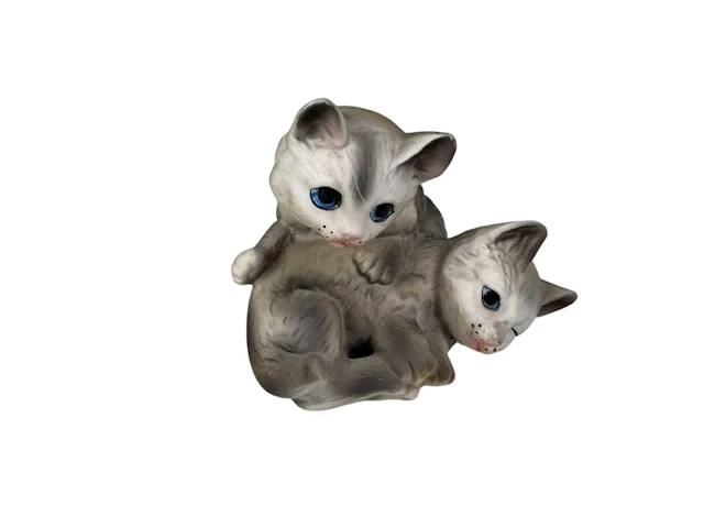 GROUP OF ANIMAL FIGURES LATE 20TH CENTURY