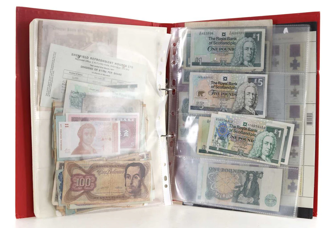 ALBUM OF WORLD BANK NOTES EARLY-MID 20TH CENTURY