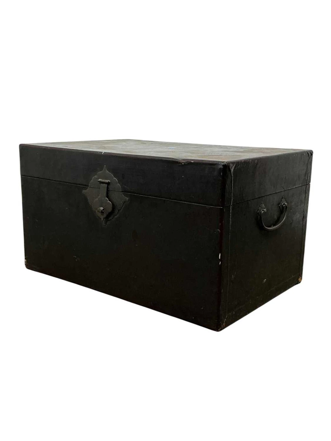 CHINESE STORAGE CHEST, MID/LATE 20TH CENTURY ALONG WITH OTHER ITEMS