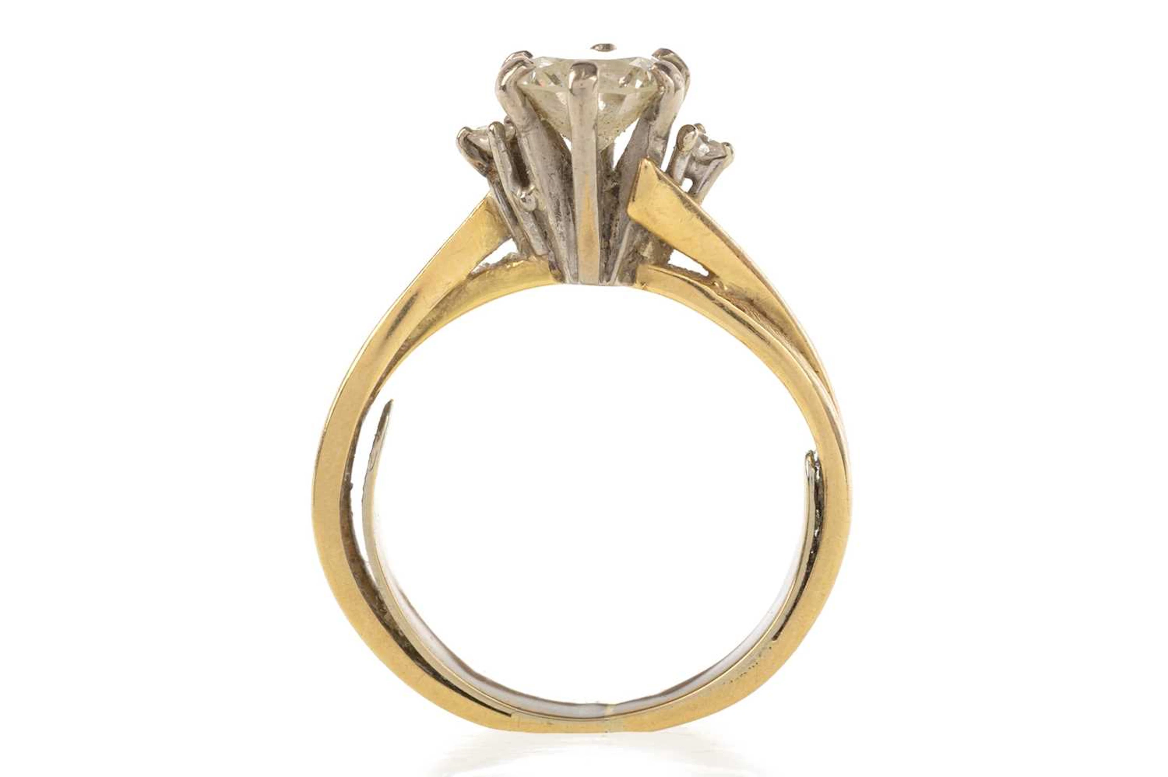 DIAMOND DRESS RING EARLY/MID 20TH CENTURY