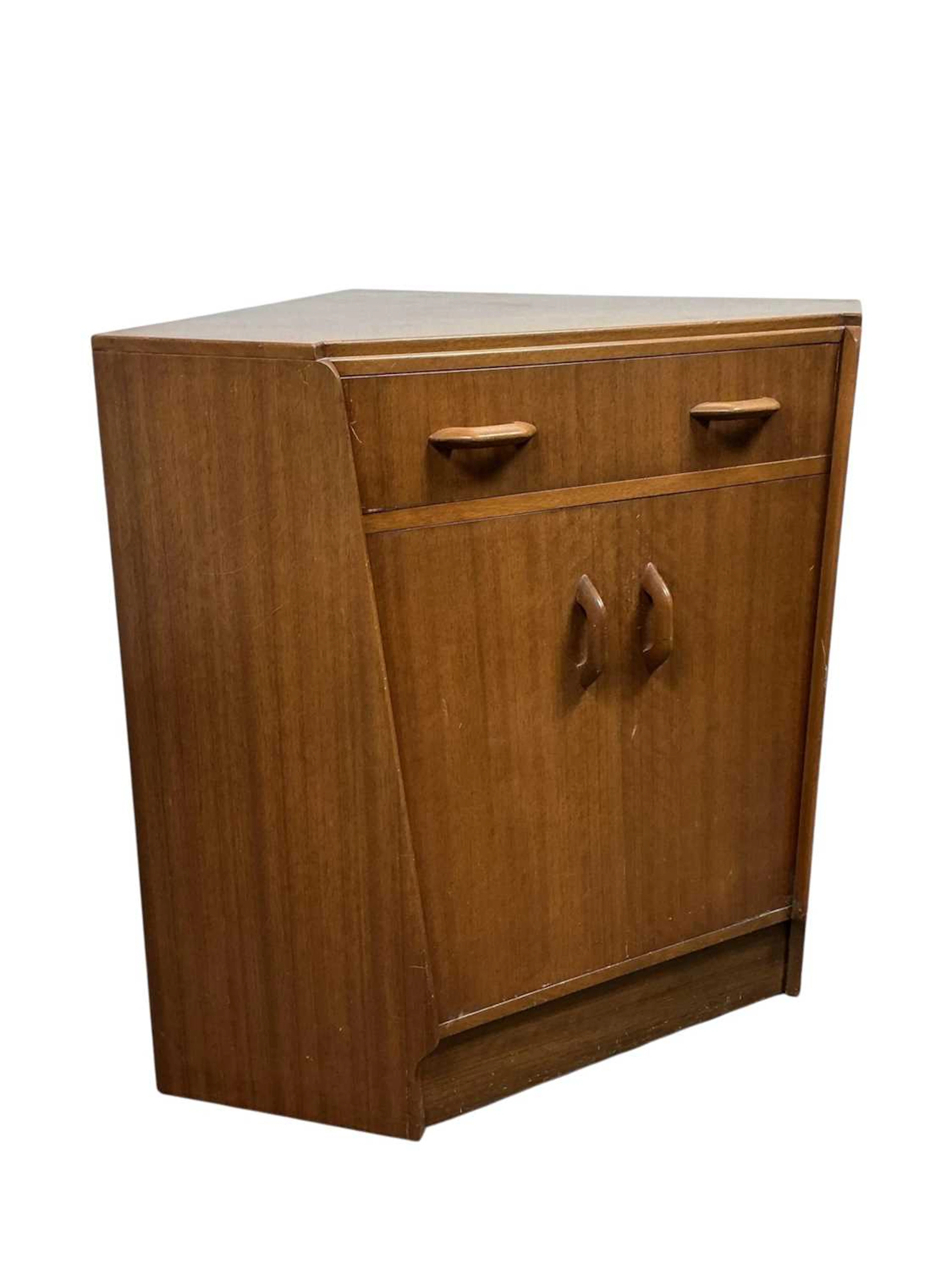 MID CENTURY TEAK CORNER CABINET CIRCA 1970s