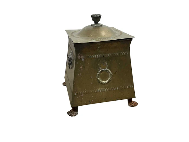 BRASS LIDDED COAL BOX, EARLY 20TH CENTURY ALONG WITH A BRASS COAL SCUTTLE