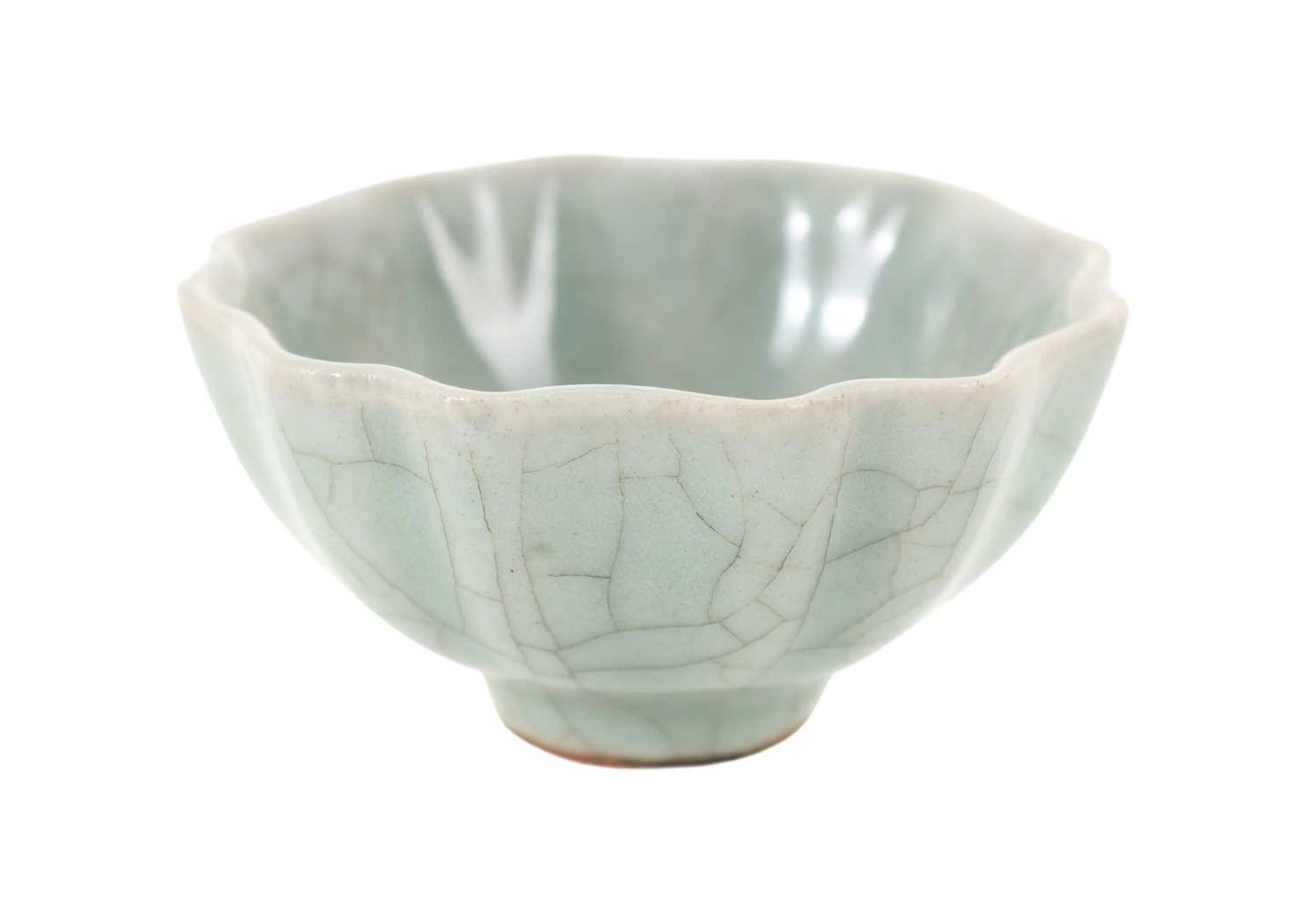 CHINESE CELADON BOWL EARLY 20TH CENTURY