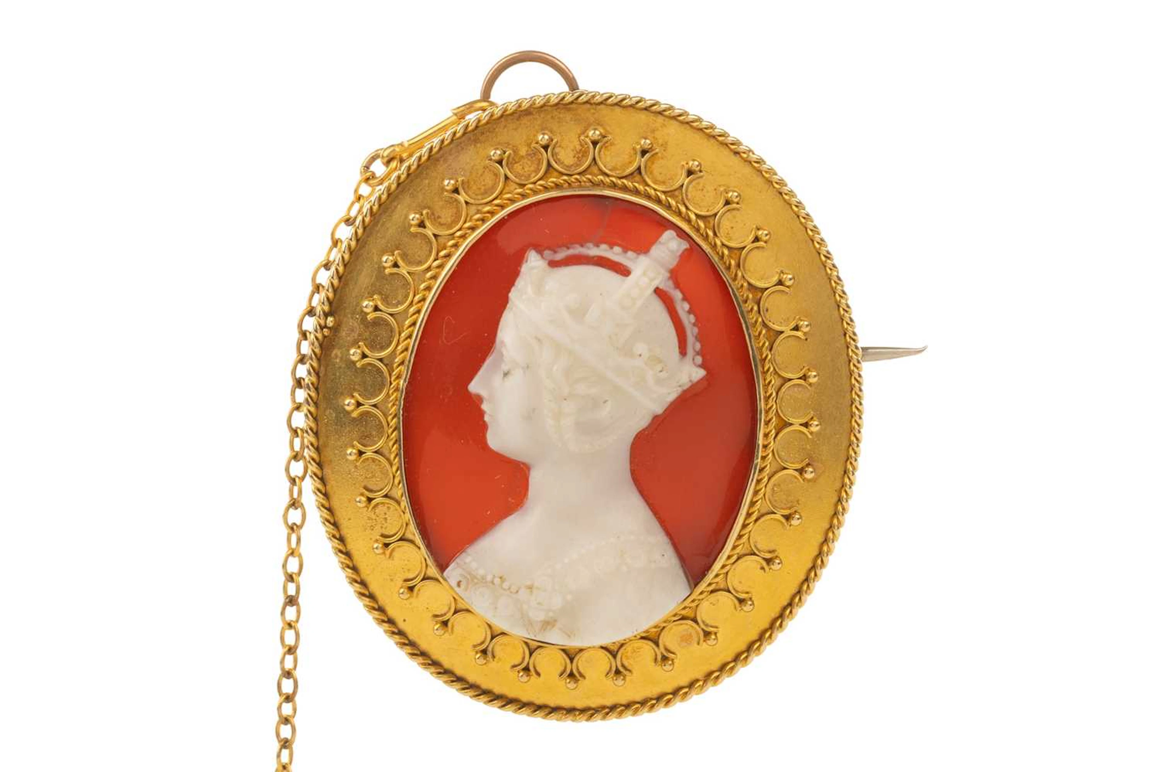 VICTORIAN CAMEO STYLE BROOCH LATE 19TH CENTURY