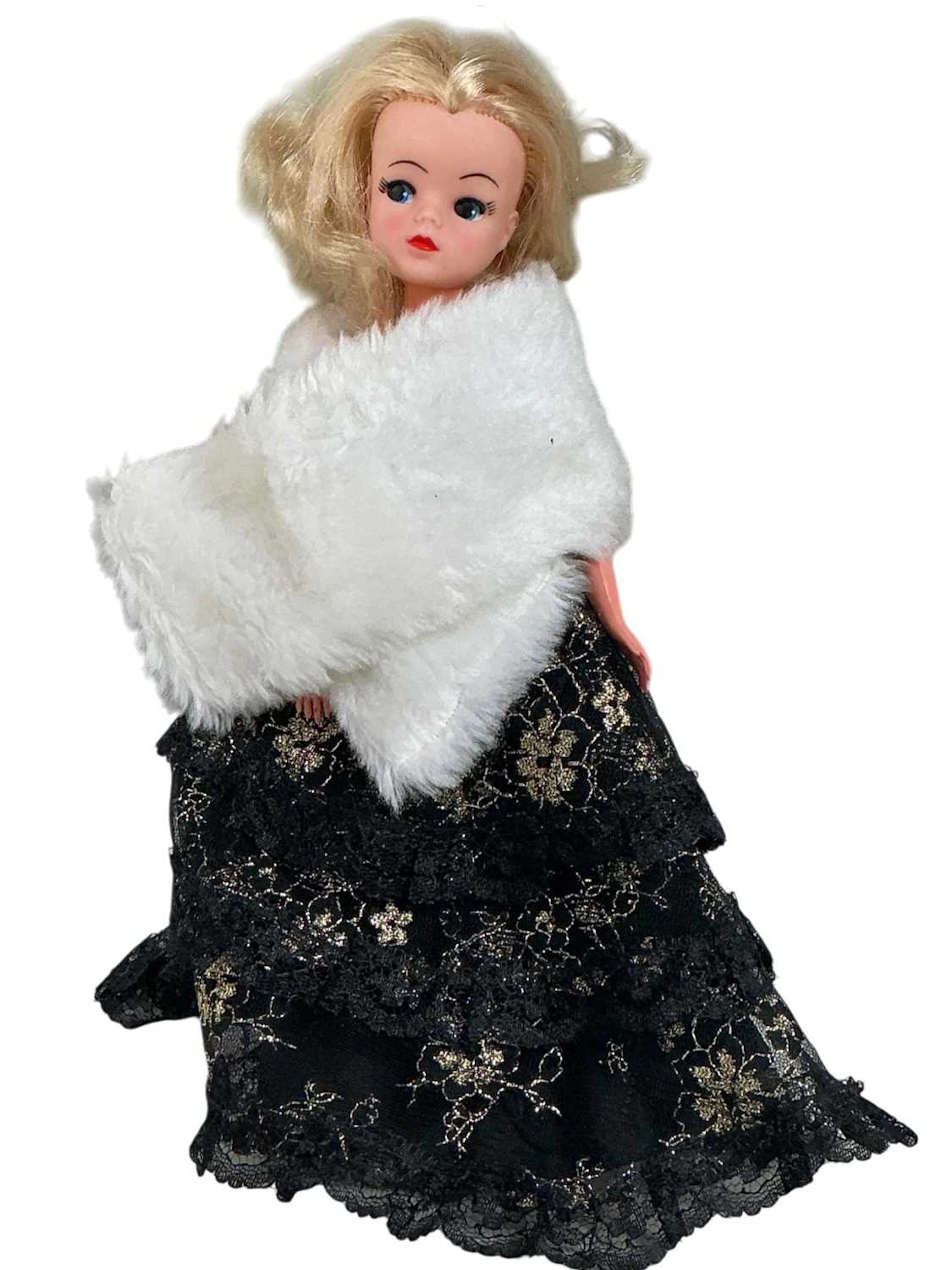 COLLECTION OF LOOSE SINDY DOLLS LATE 20TH CENTURY