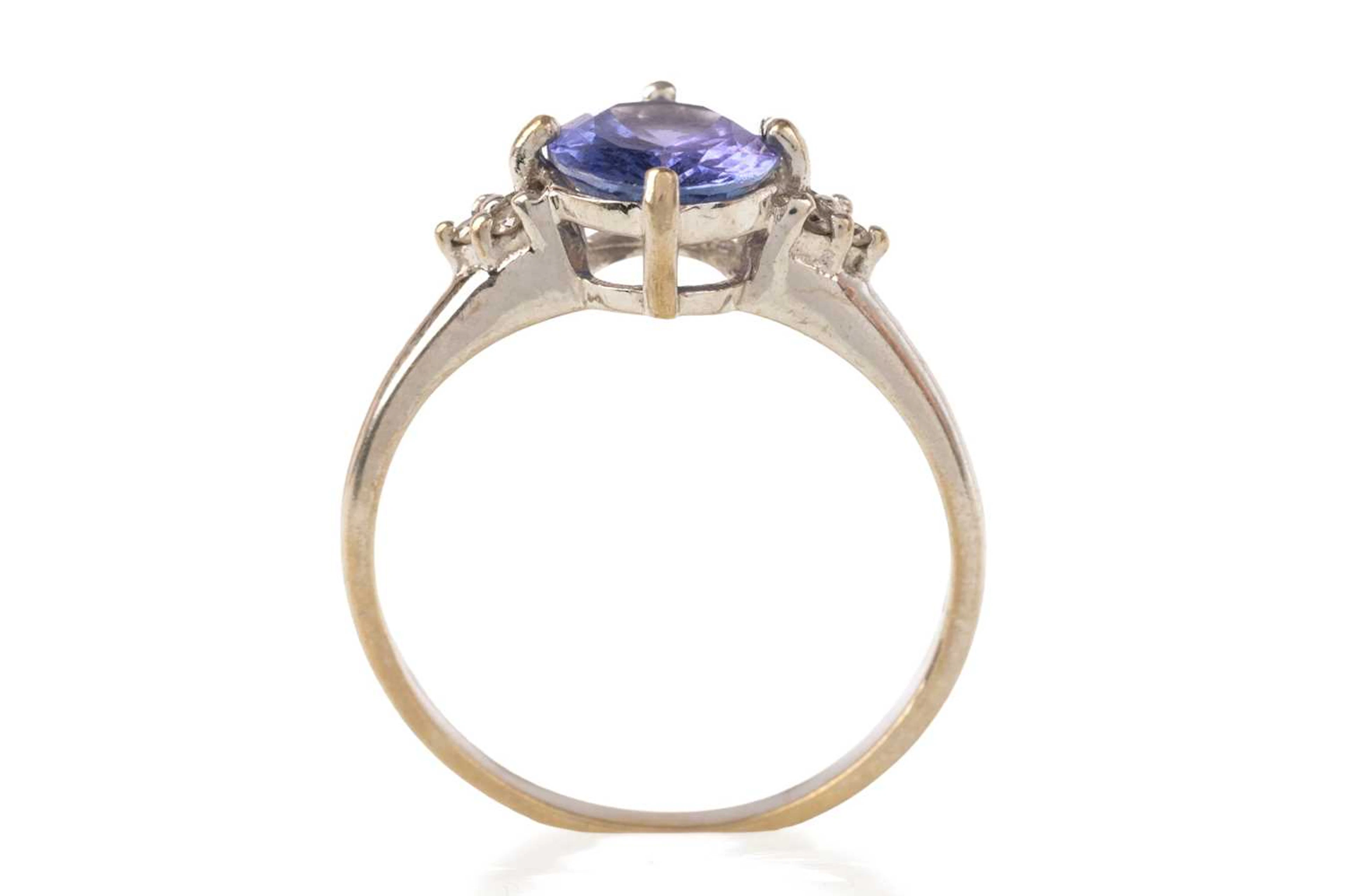 TANZANITE AND DIAMOND RING EARLY 21ST CENTURY