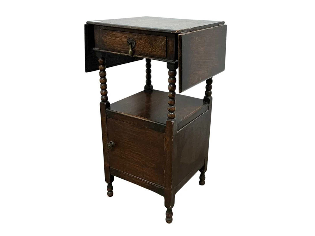 OAK SIDE TABLE MID 20TH CENTURY