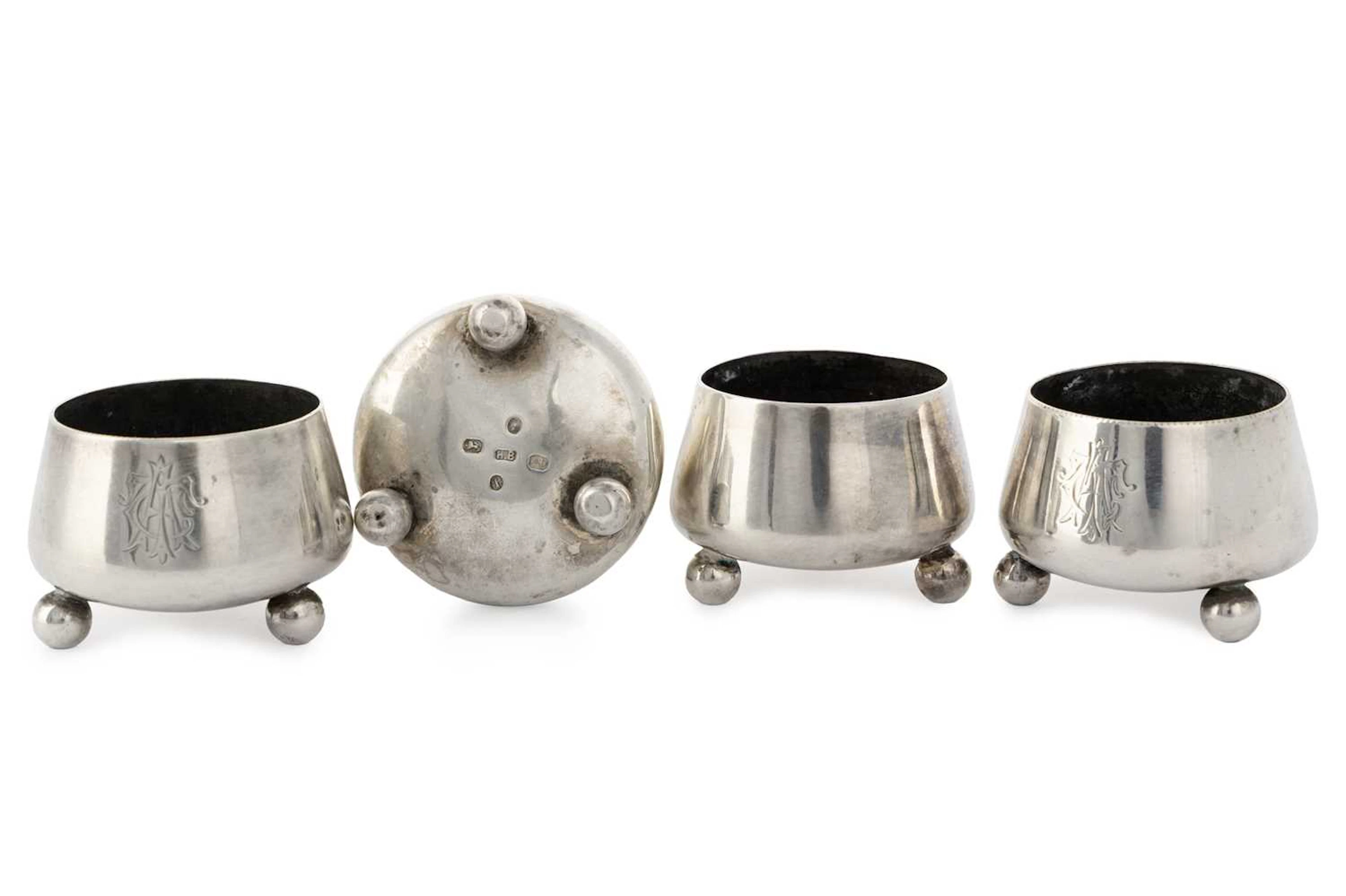 SET OF FOUR VICTORIAN SILVER SALT CELLARS MAKER HENRY BOURNE, BIRMINGHAM 1872