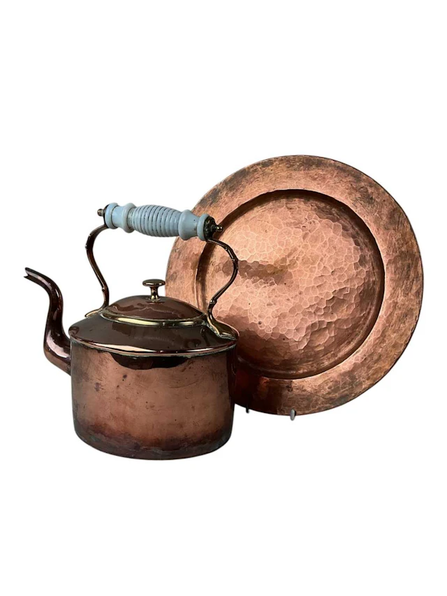 COLLECTION OF BRASSWARE AND COPPERWARE MID 19TH CENTURY AND LATER