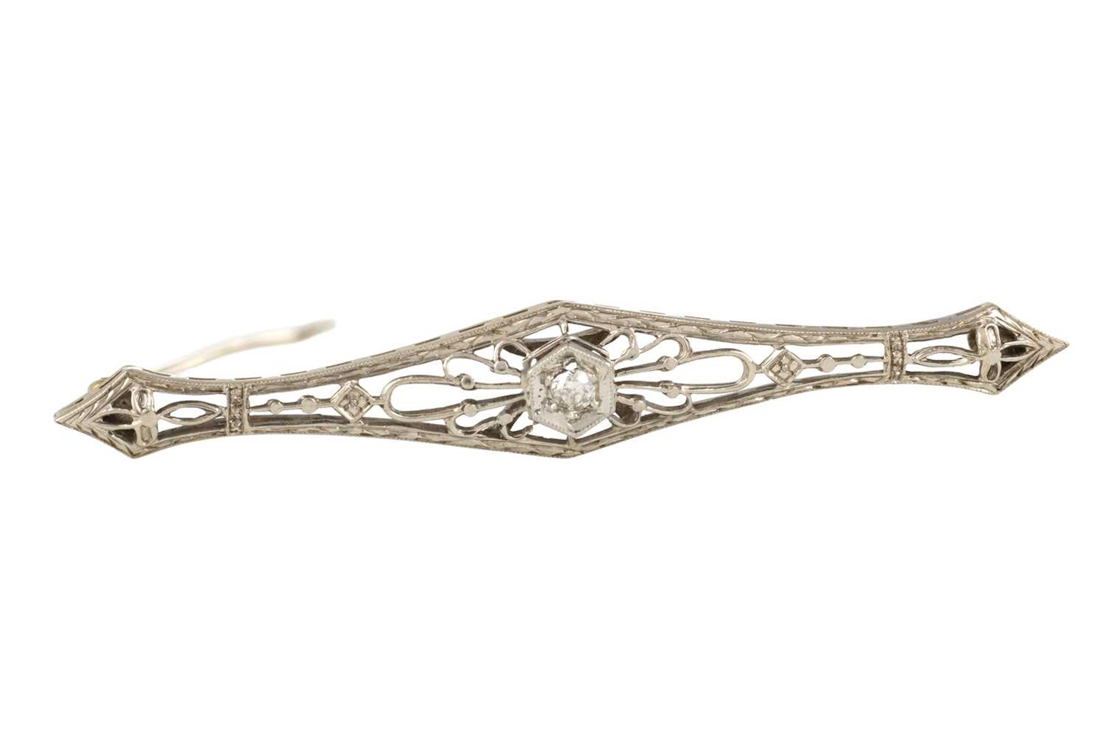 DIAMOND BAR BROOCH EARLY 20TH CENTURY