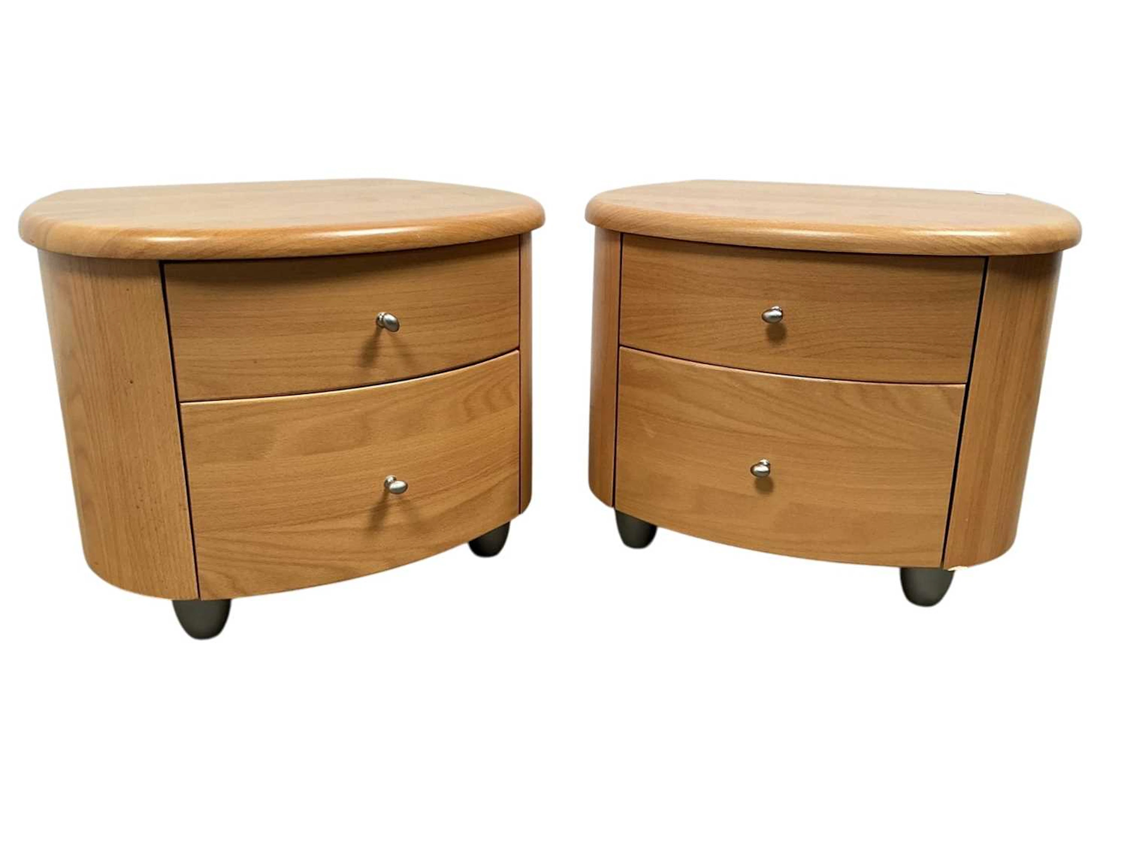 PAIR OF MODERN BEECH FINISHED BEDSIDE CHESTS LATE 20TH/EARLY 21ST CENTURY