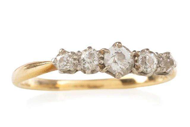 DIAMOND FIVE STONE RING EARLY 20TH CENTURY