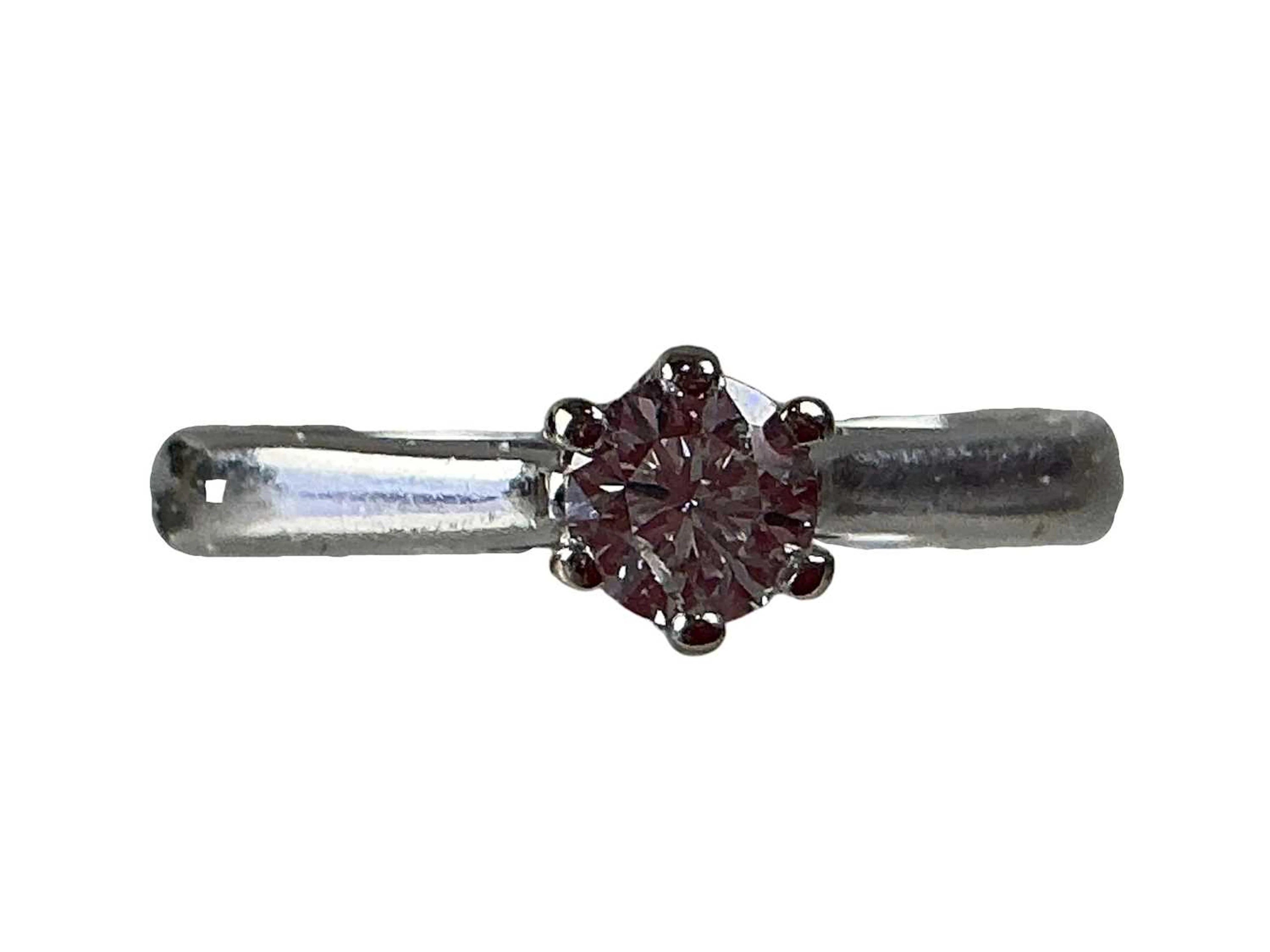 CONTEMPORARY DIAMOND SOLITAIRE RING EARLY 21ST CENTURY