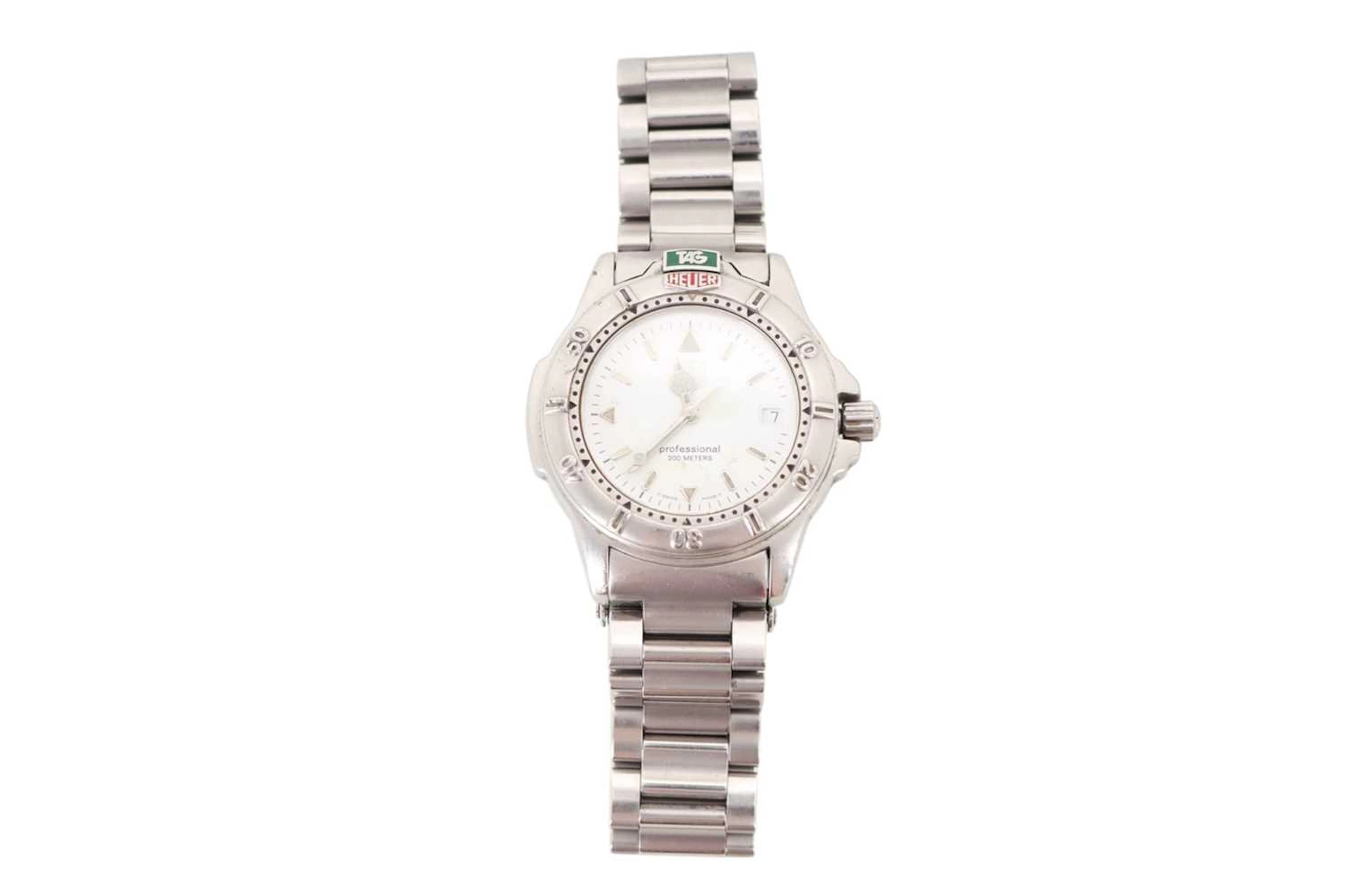 TAG HEUER PROFESSIONAL STAINLESS STEEL QUARTZ WRIST WATCH