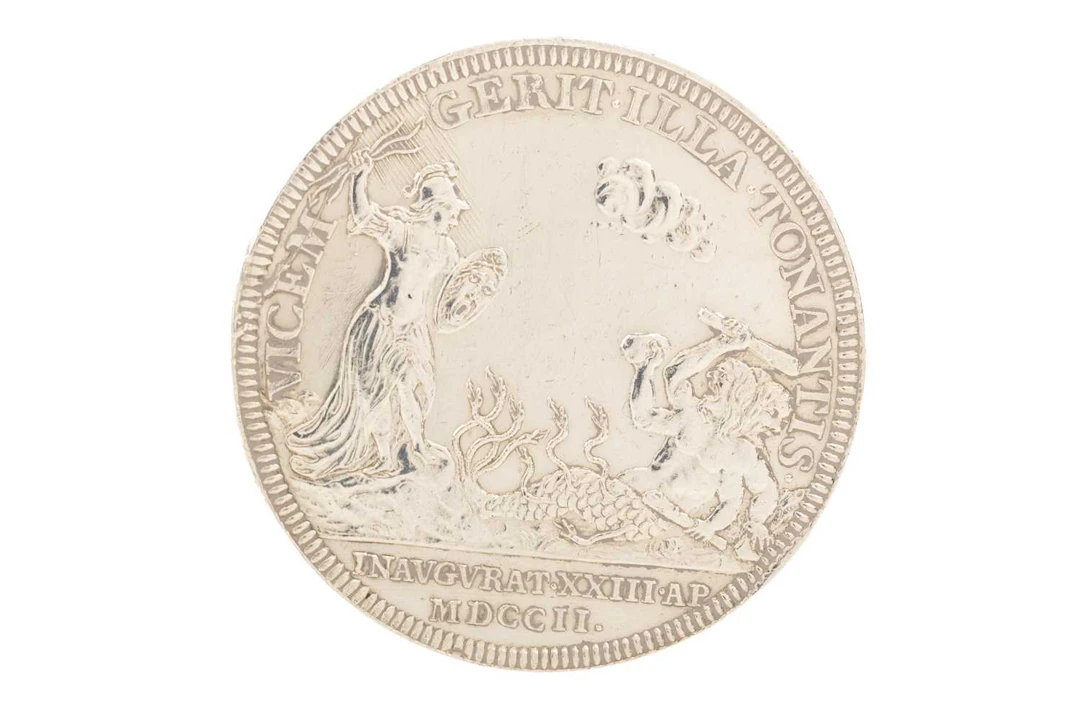 ANNE SILVER CORONATION MEDAL 1702