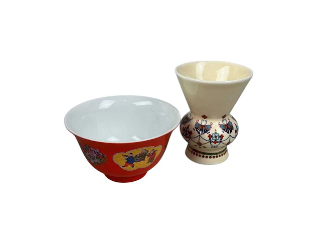 GROUP OF CHINESE STYLE MINIATURE CERAMICS LATE 20TH CENTURY