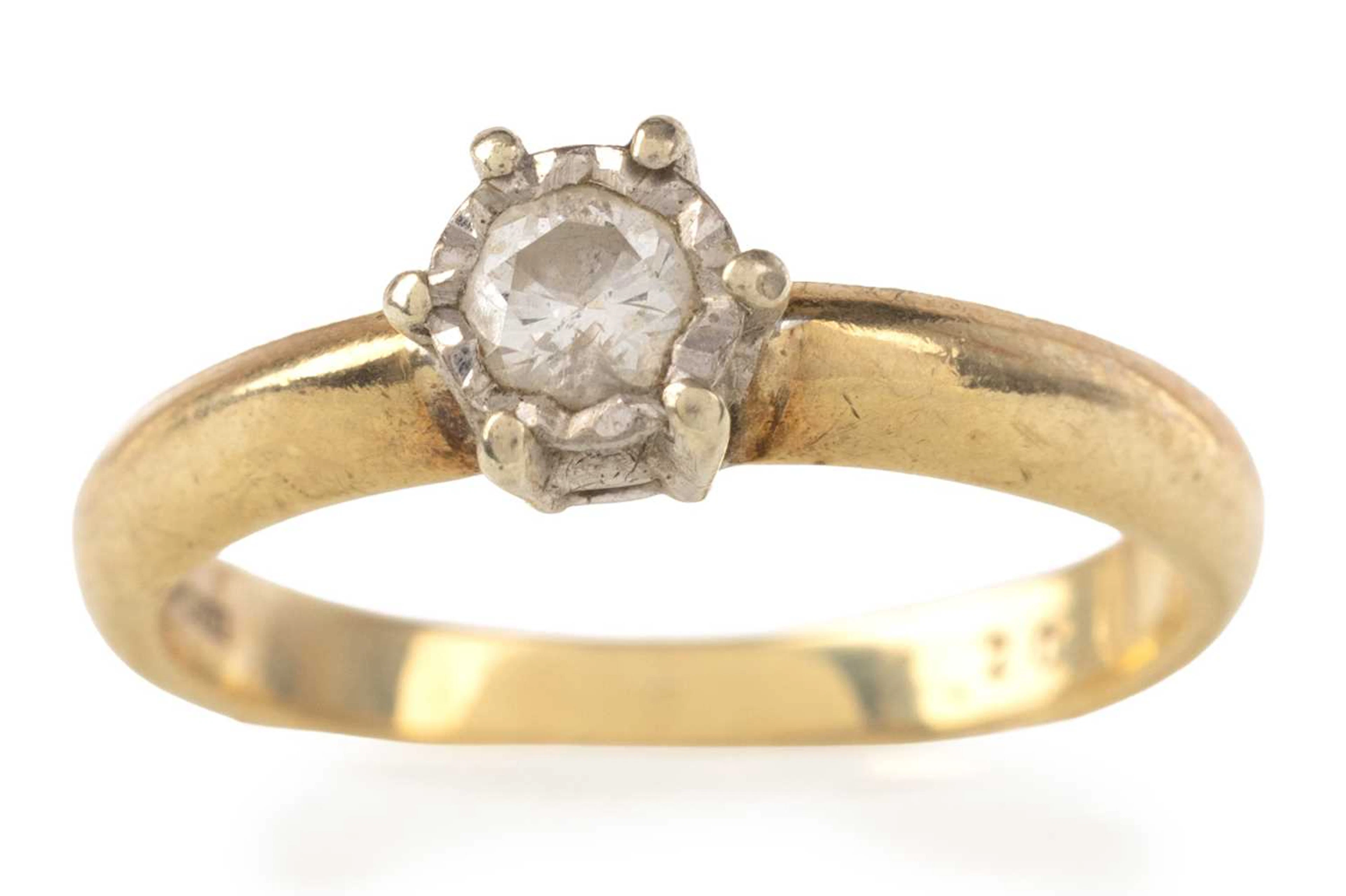 DIAMOND SOLITAIRE RING LATE 20TH CENTURY