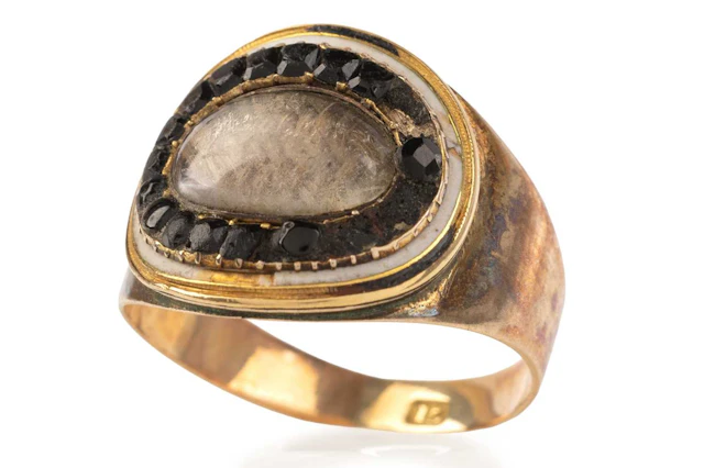 IMPRESSIVE GEORGIAN MOURNING RING DATED 1798