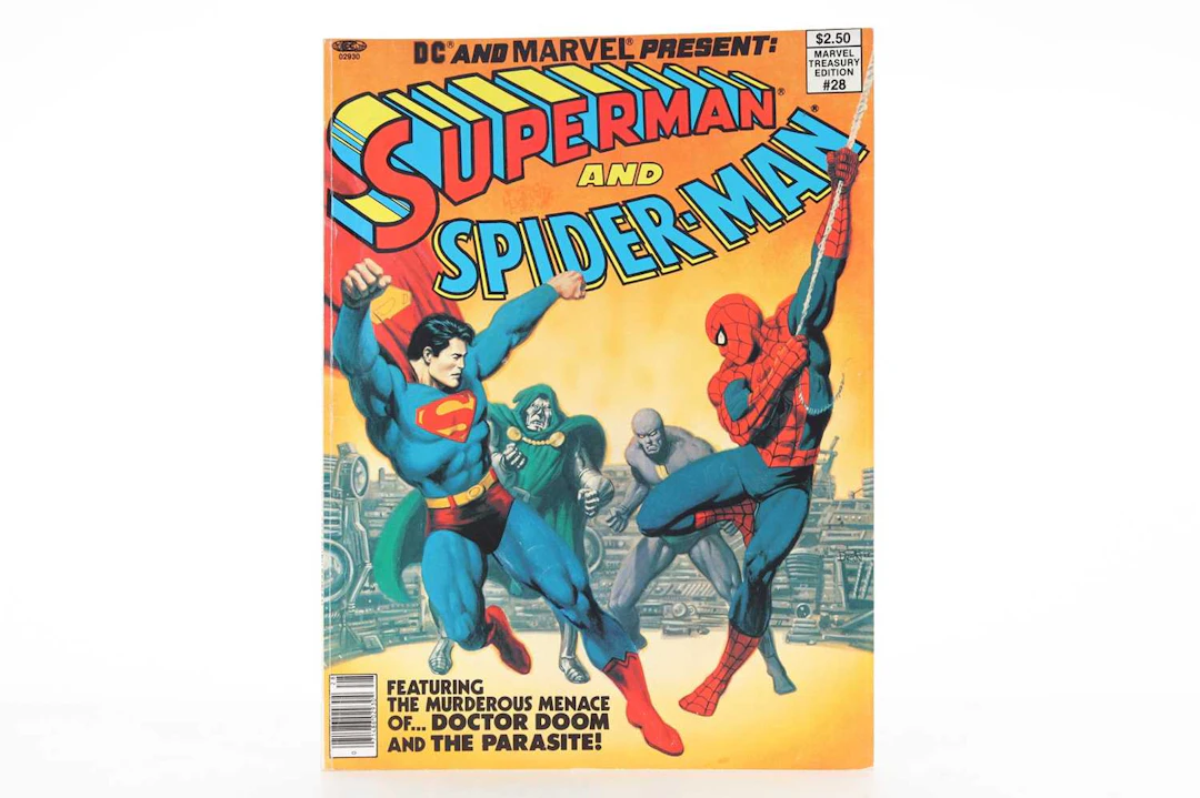 DC AND MARVEL COMIC BOOKS-OVERSIZED SPECIAL EDITIONS 1970s-1980s