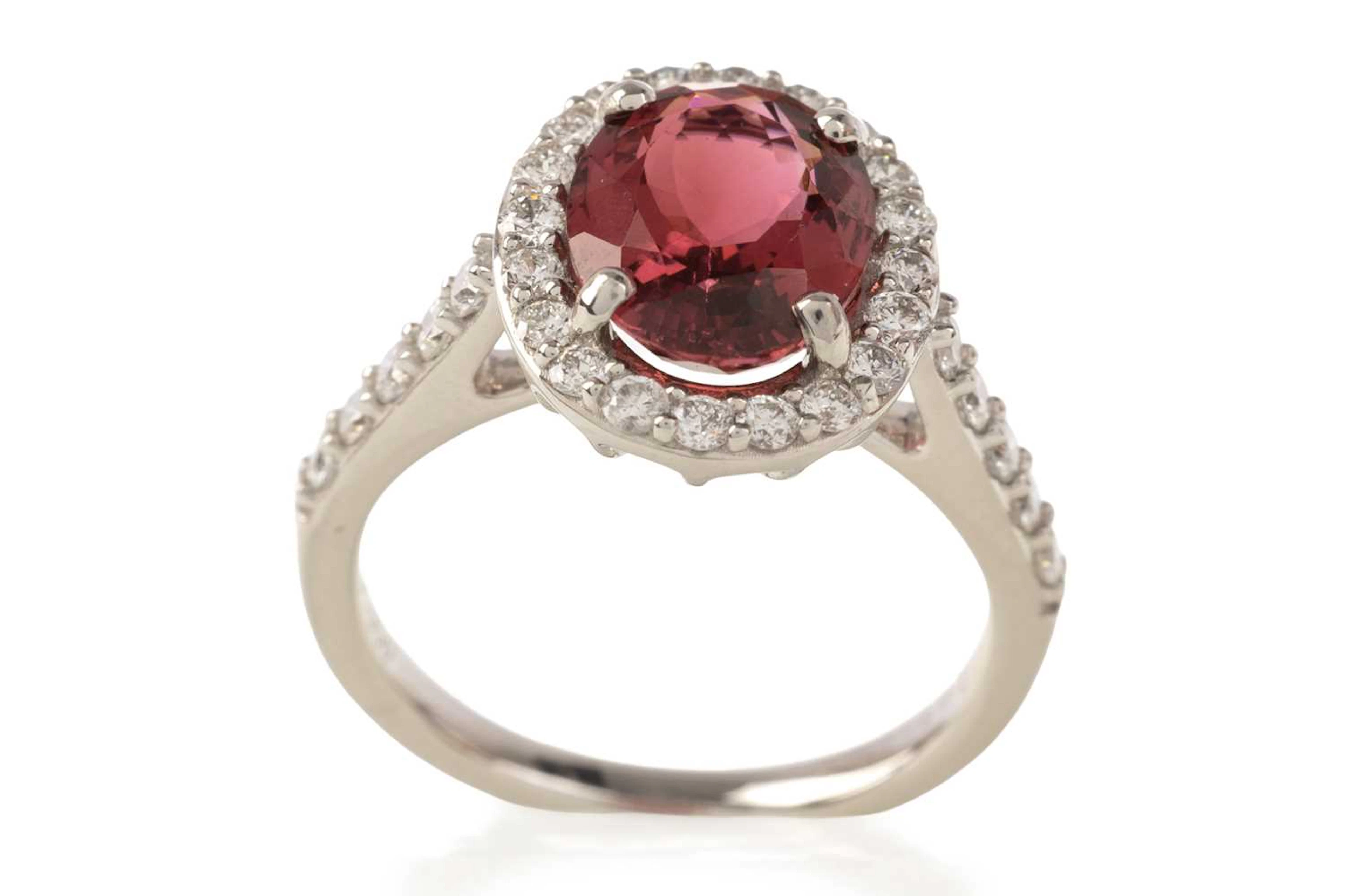 CERTIFICATED TOURMALINE AND DIAMOND RING 21ST CENTURY