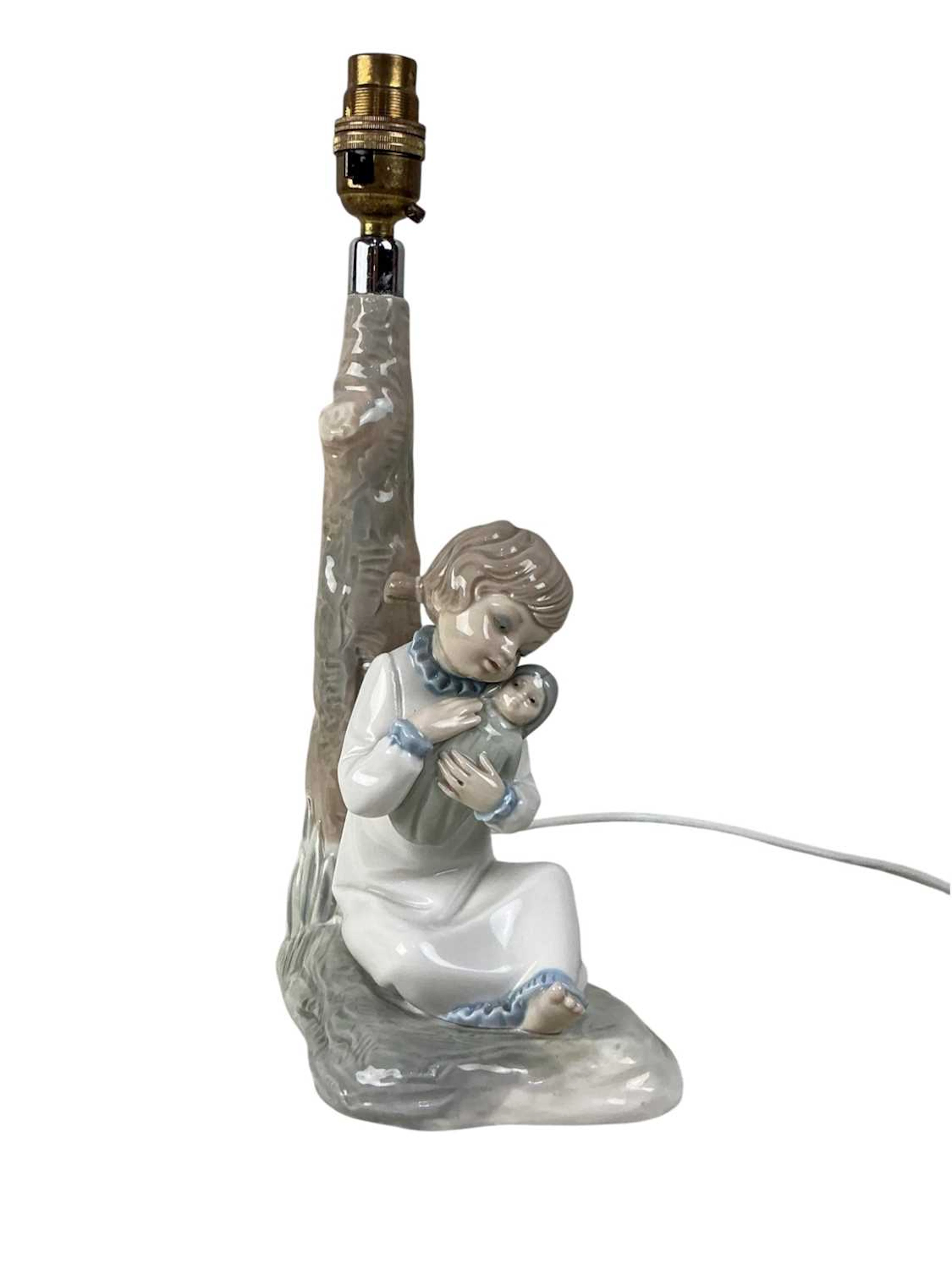 COLLECTION OF CERAMIC FIGURES MID/LATE 20TH CENTURY