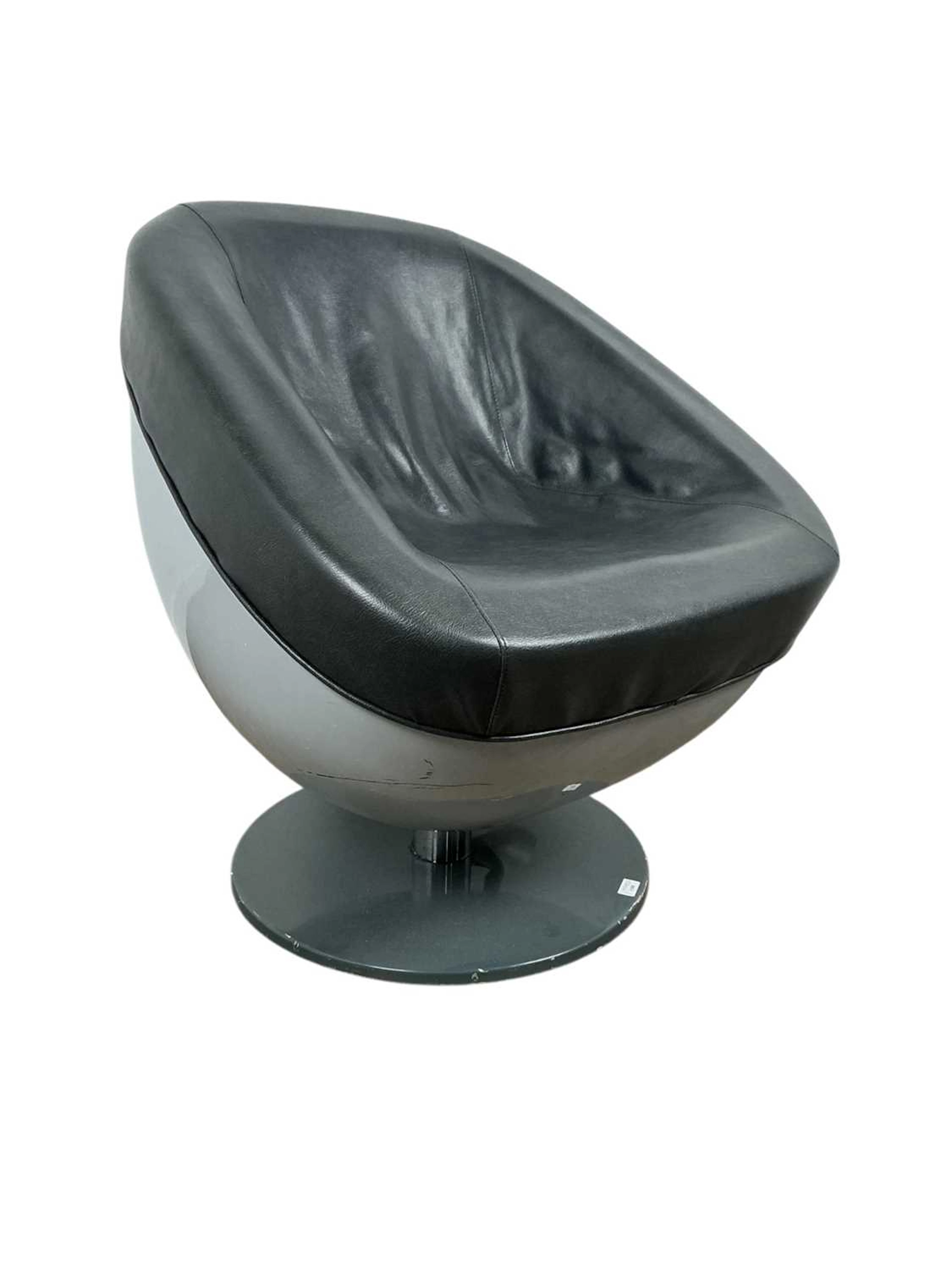 PAIR OF GAMMA AND BROS SALON EGG CHAIRS LATE 20TH CENTURY